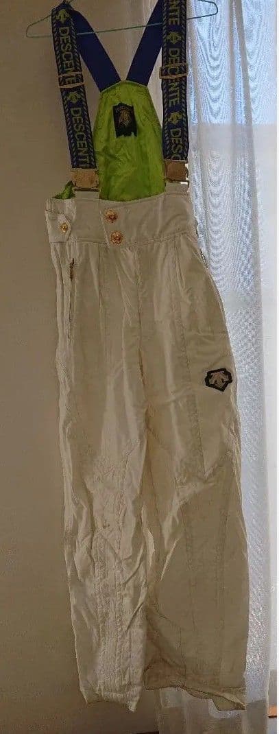 デサント　スキーウェア ジャケットとパンツセット　ゆったりMサイズ