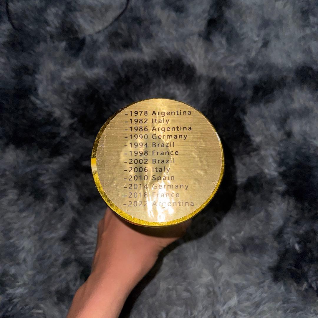 2022ワールドカップ　トロフィー　レプリカ 35cm
