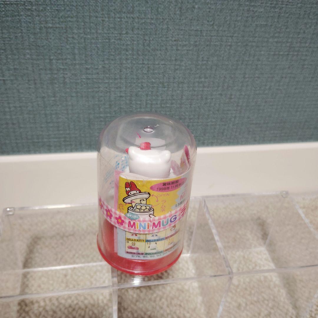 キティ　ドールコレクション　陶器　バニー　イチゴ　バレリーナ　ミニマグラムネ