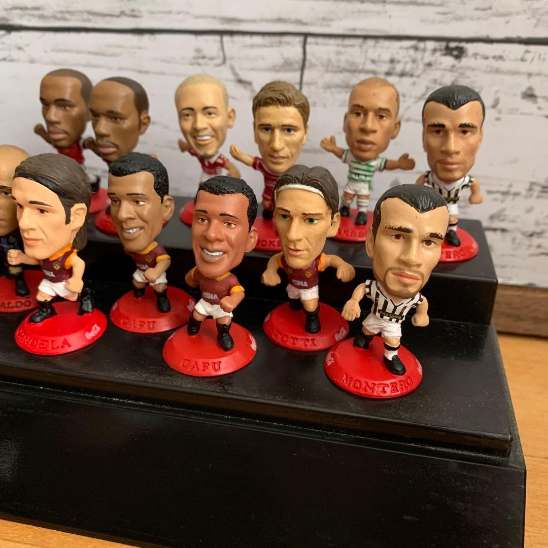 コカコーラサッカー選手フィギュアコレクション 16体ケース付き