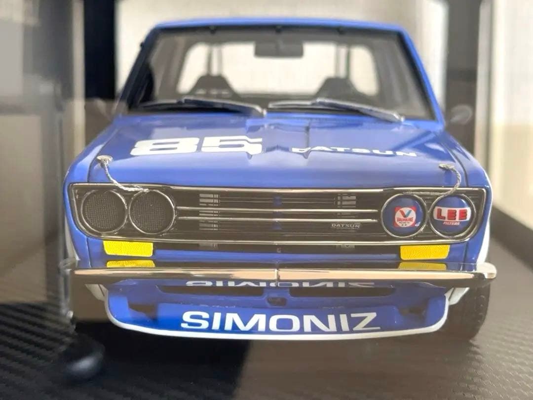 【新品未使用】1/18 Datsun Bluebird White/Blue