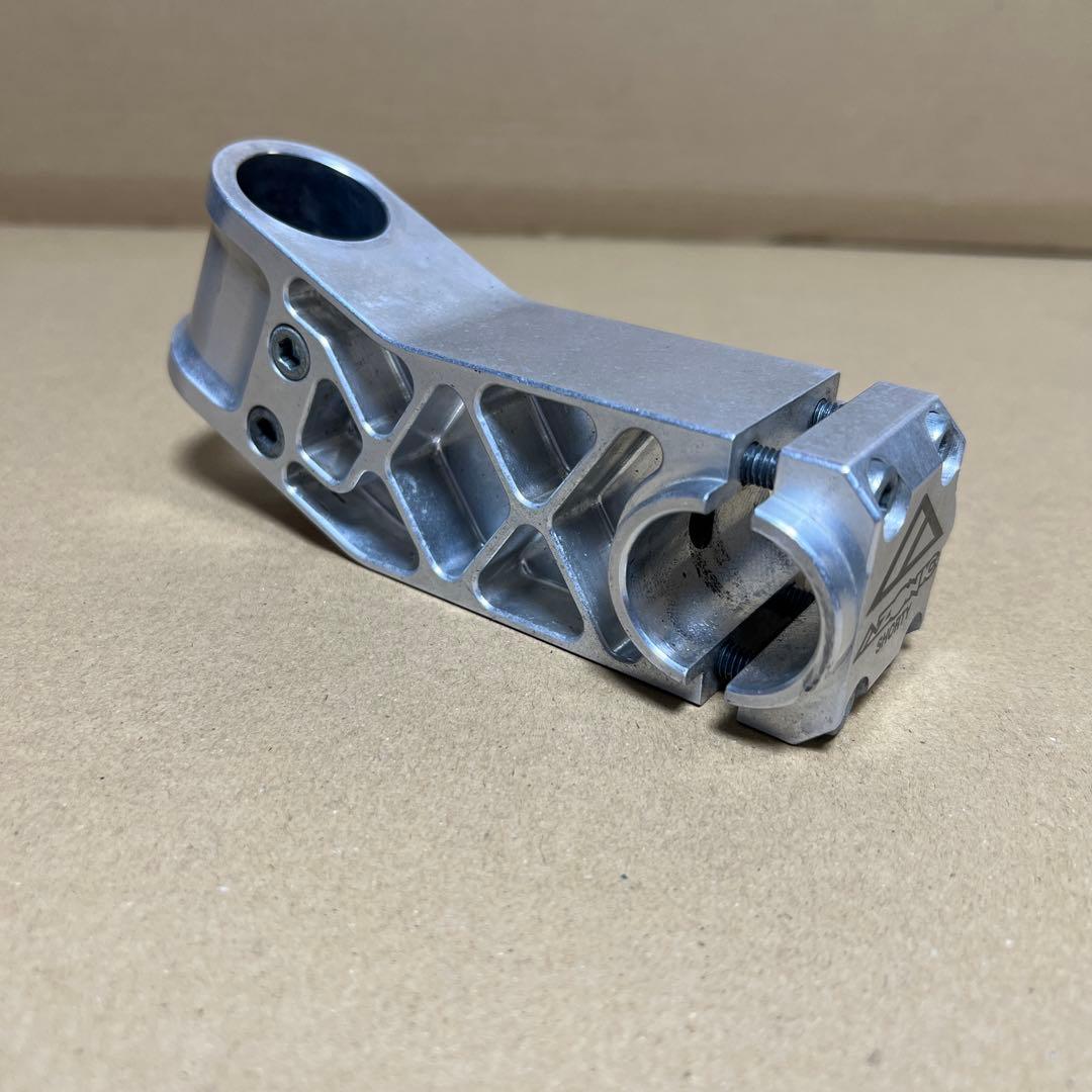 AZONIC SHORTY ステム シルバー　110mm アップライズ