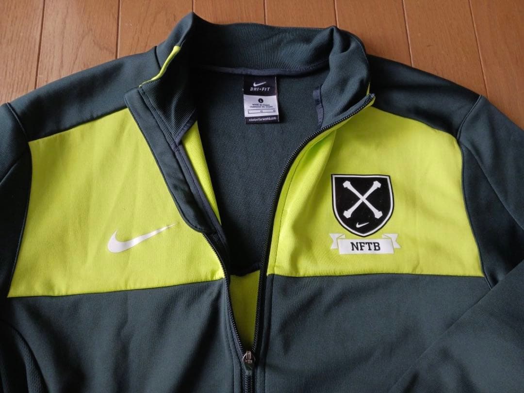 ナイキ　NFTB　セットアップ