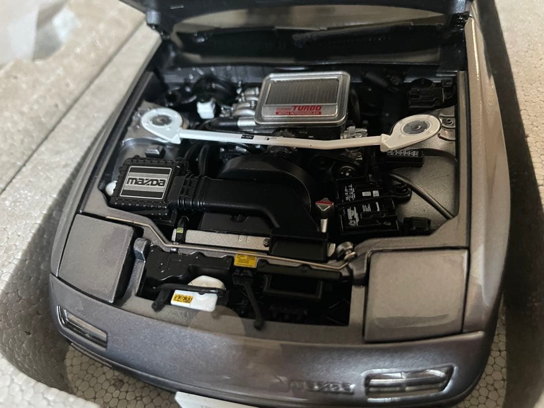 Mazda FC RX-7 1/18スケール ミニカー グレー