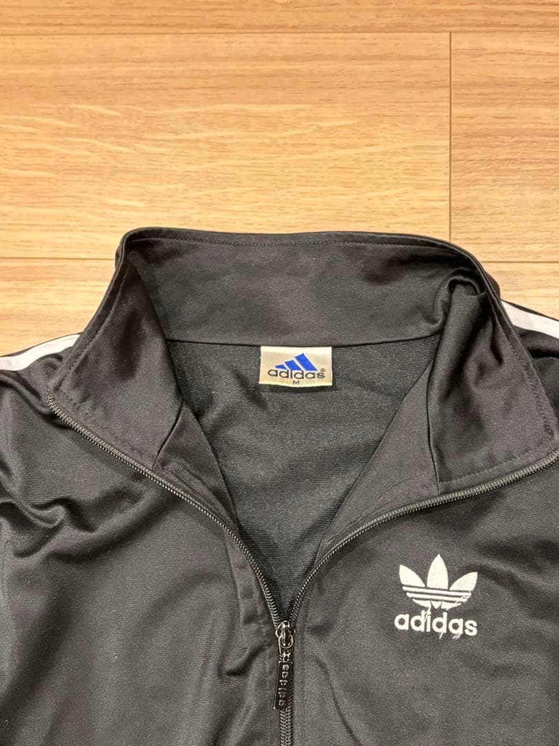 アディダス　ジャージ上下セット