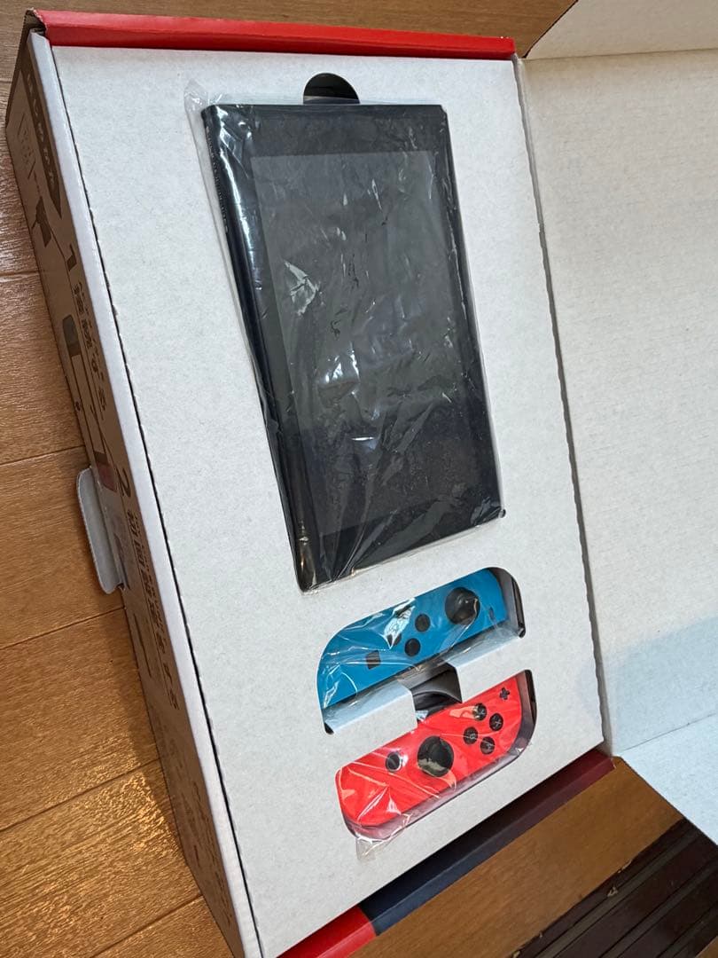 Nintendo Switch ネオンレッド/ネオンブルー 本体