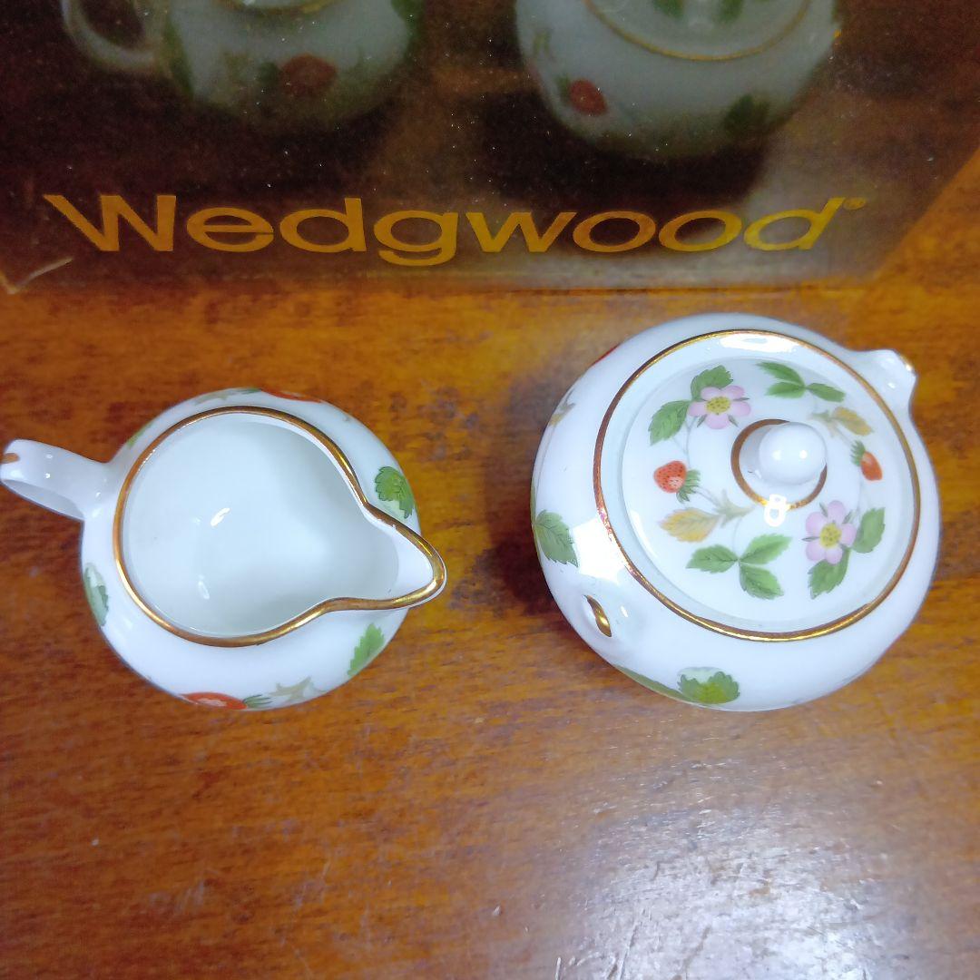ウェッジウッド ワイルドストロベリー ミニチュアティー（コーヒー）セット