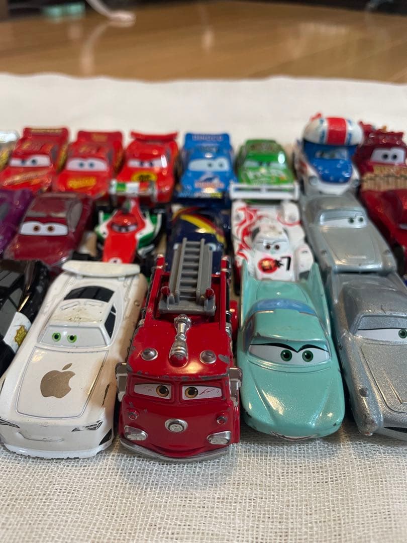 カーズ　トミカ　26台まとめ売り