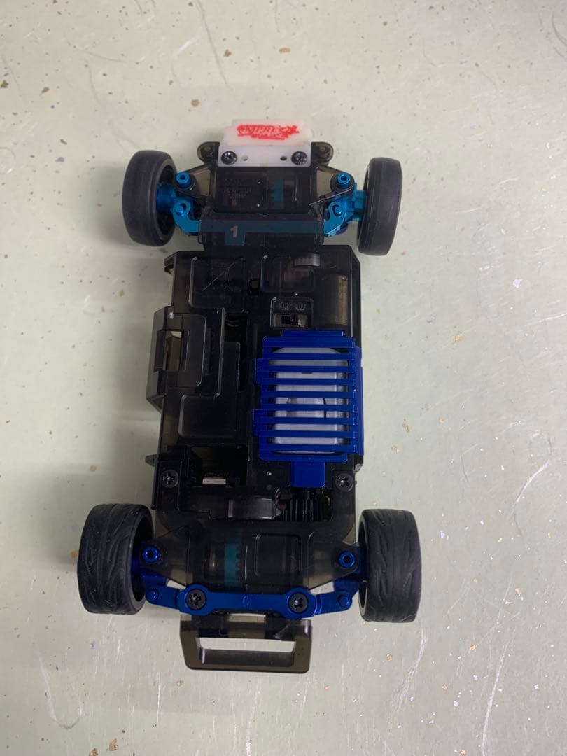 ミニッツシャーシ付き