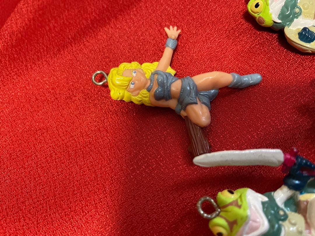 エイラ　クロノトリガー　キーホルダー　カエル　ボールキーチェーン　ロボット　平成