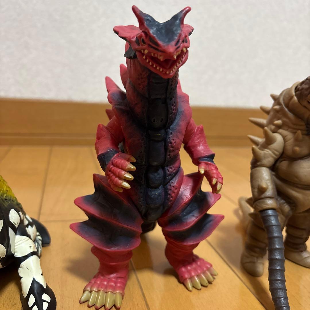 ウルトラマン 怪獣フィギュア 4体セット