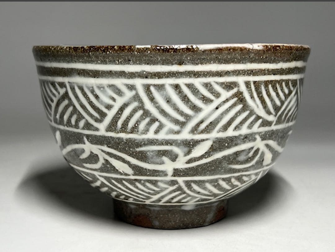 副田螺山作 　茶道具　作家物　陶磁器　灰色、ホワイト幾何学模様　茶碗