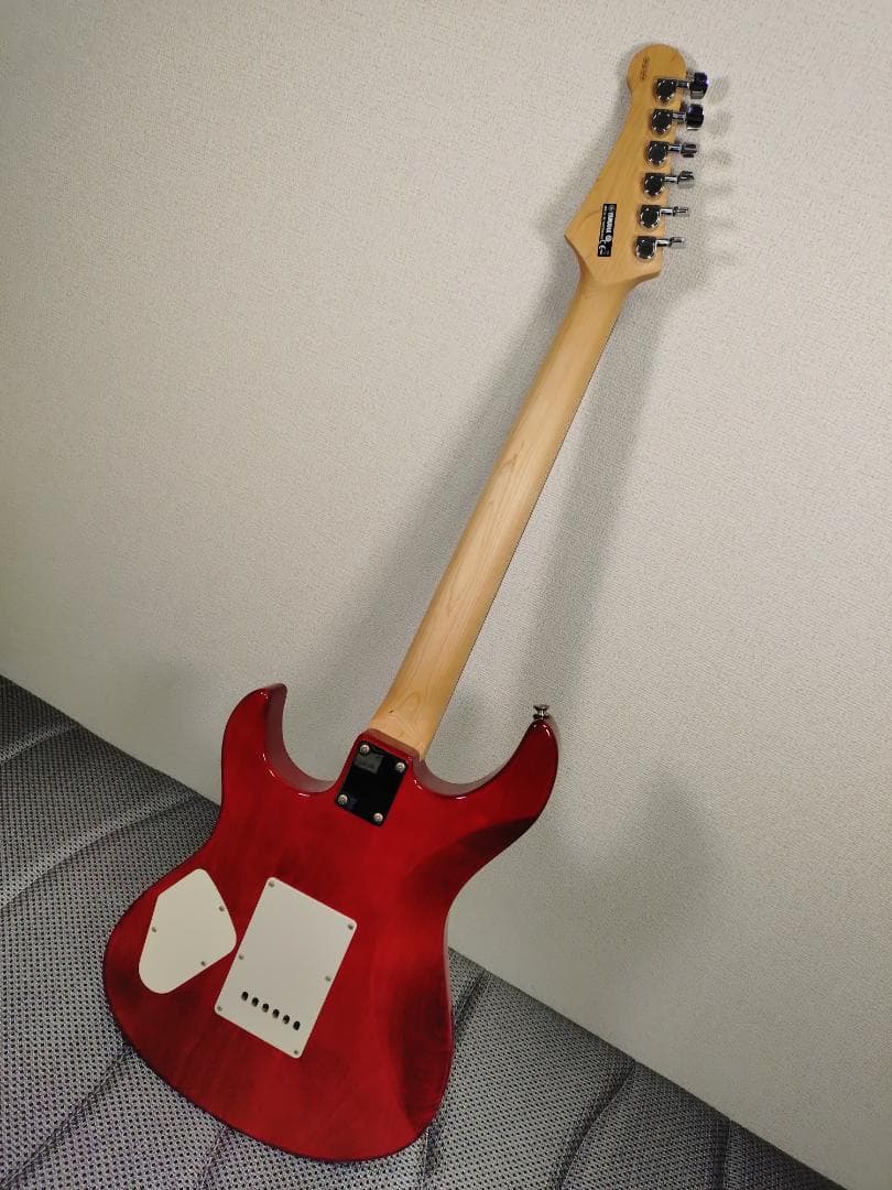 Yamaha PACIFICA 212 ヤマハ パシフィカ エレキギター