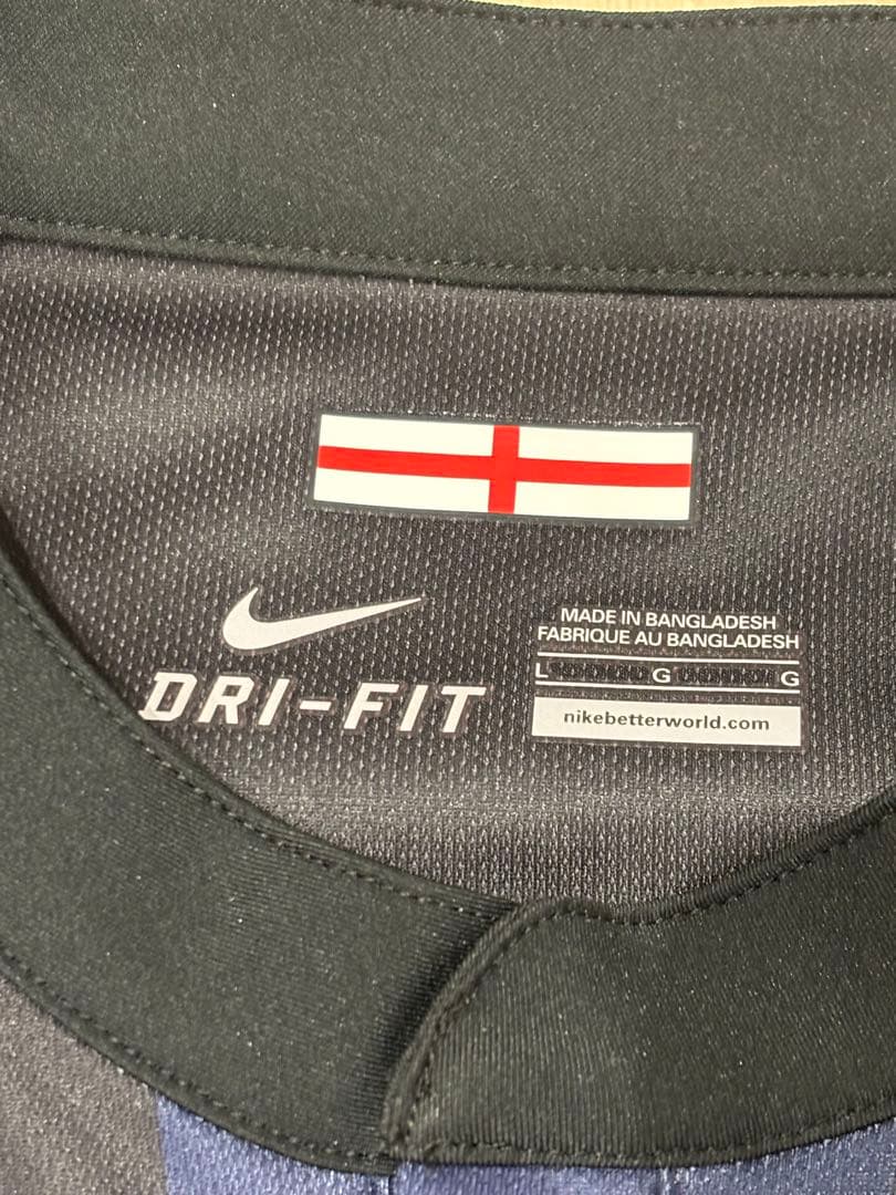 インテル・ミラノ サネッティの引退記念、直筆サイン入りユニフォーム