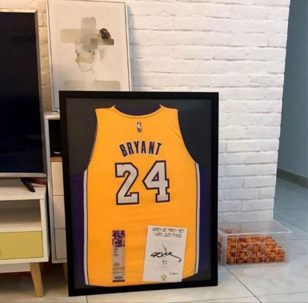 ユニフォーム　額縁　額　木製　フレーム　野球　サッカー　バスケ　スポーツ　新品