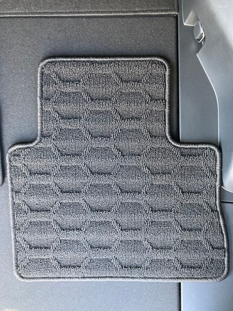 RAV4 純正フロアマット ※未使用品