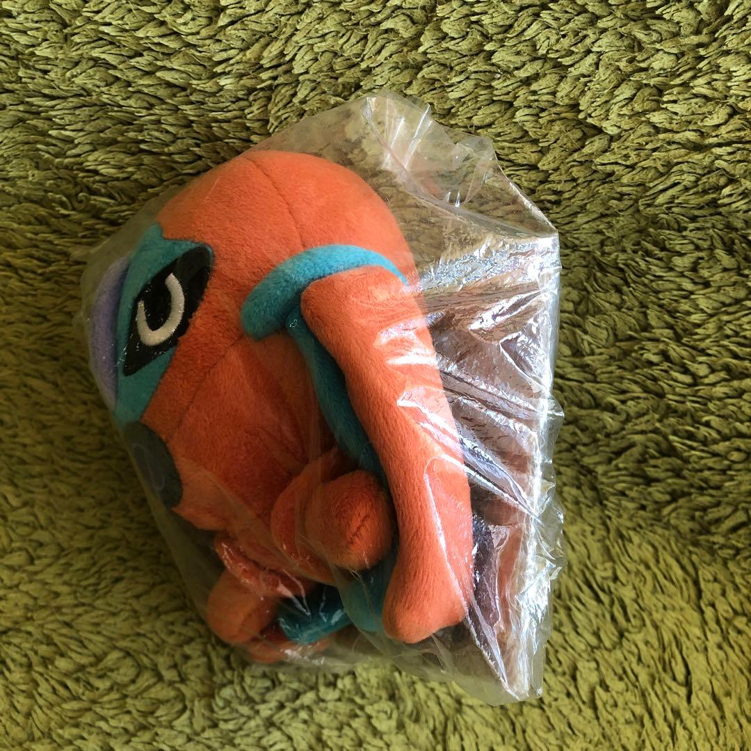ポケモンセンター　デオキシスcドール　ぬいぐるみ