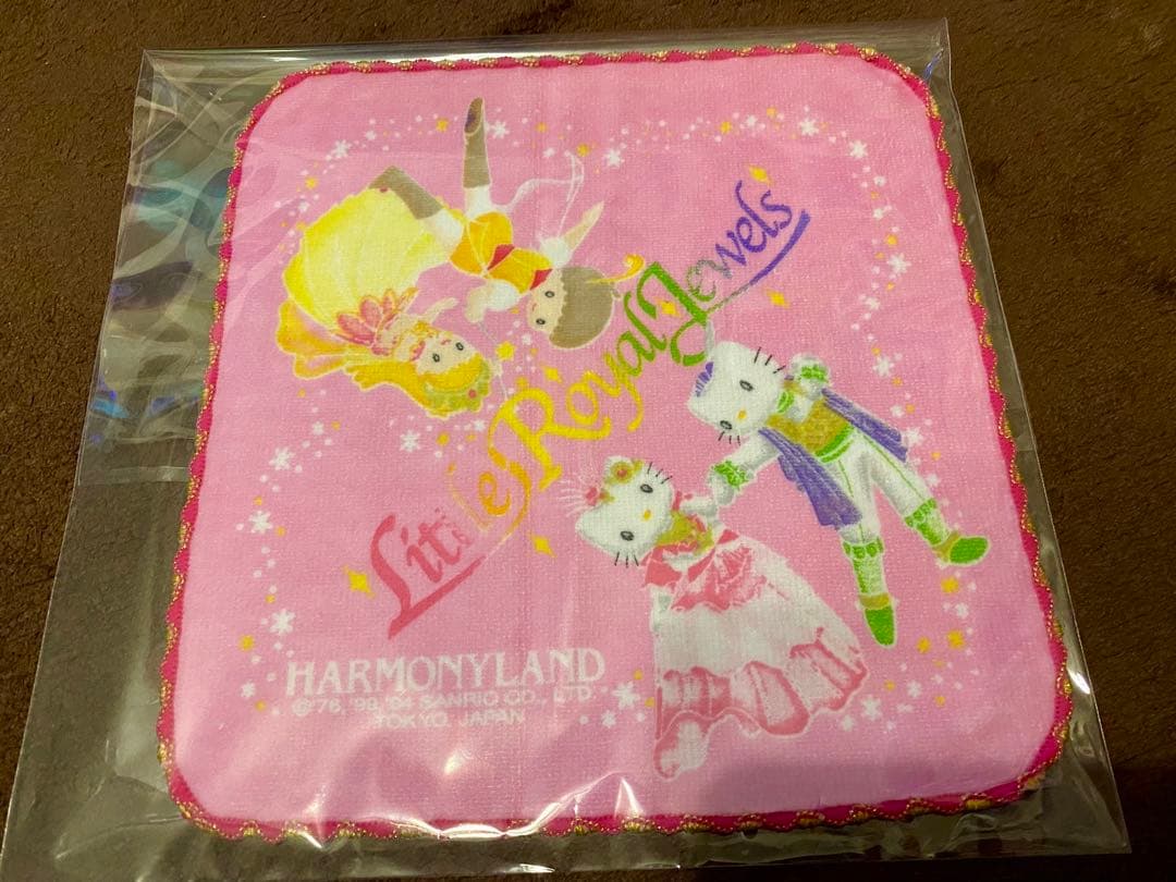 激レア❗️Hello kittyご当地タオルハンカチ！希少！ハーモニーランドあり