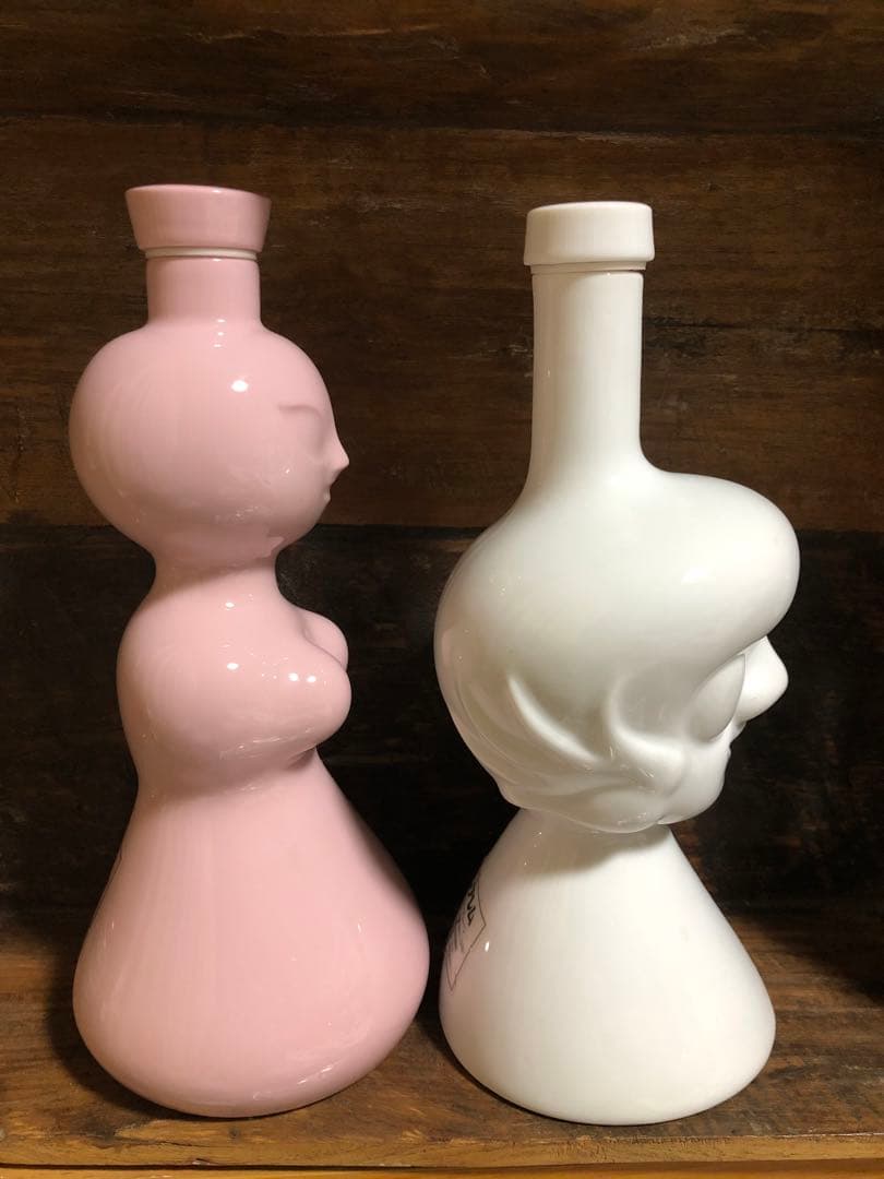 岡本太郎　ボトル