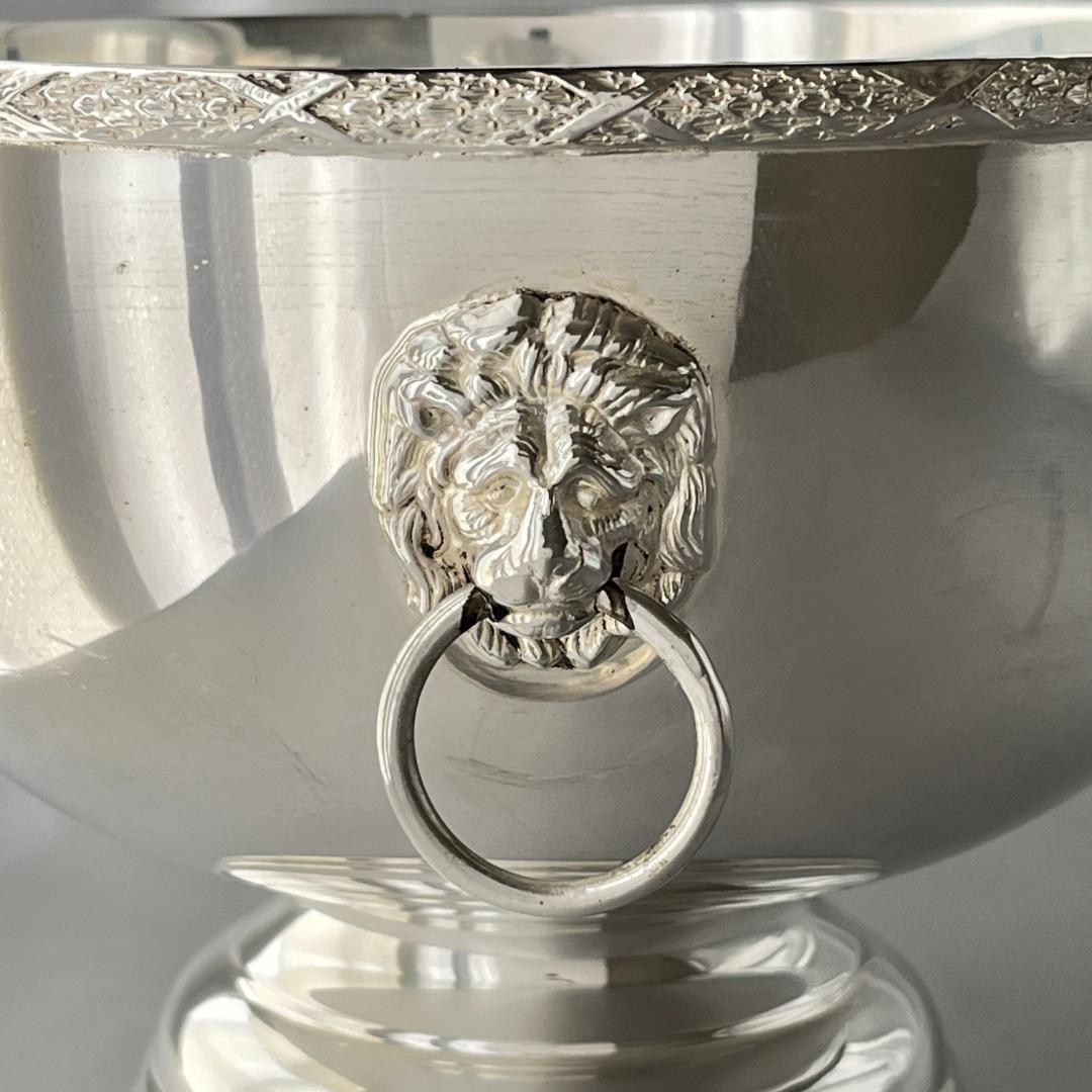 【英国】 ライオンのセンターピース / パンチボウル　直径21cm