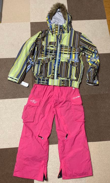 VOLCOMスノーボードウェアセット【レアカラー】