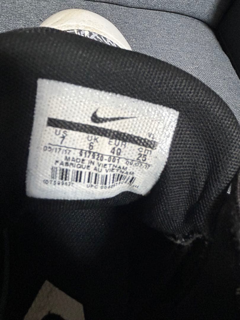 ナイキ⭐︎NIKE⭐︎トラウト⭐︎白黒⭐︎25cm⭐︎9本歯⭐︎金具⭐︎3/4⭐︎ミッド⭐︎中古