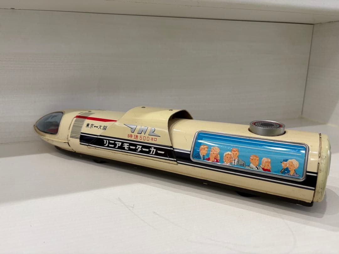 レトロな28000リニアモーターカー 日本製 クリーム色