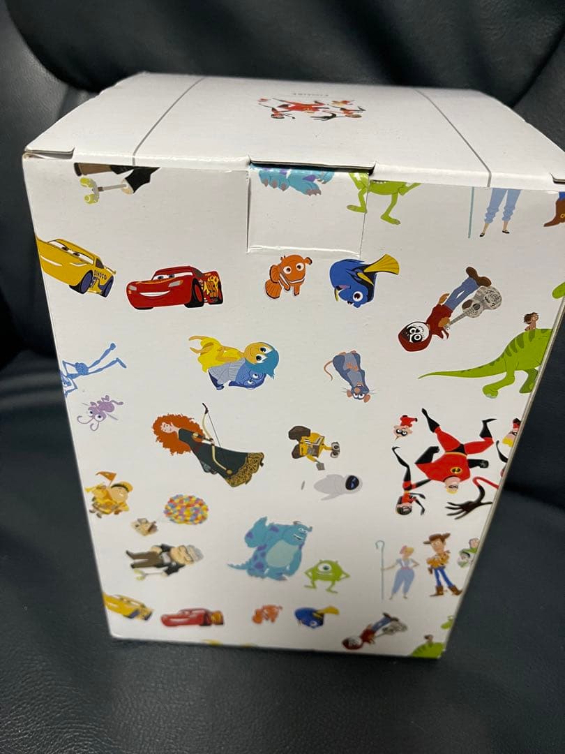 Mr.インクレディブル　フィギュア　ディズニー　ピクサー　ディズニーストア