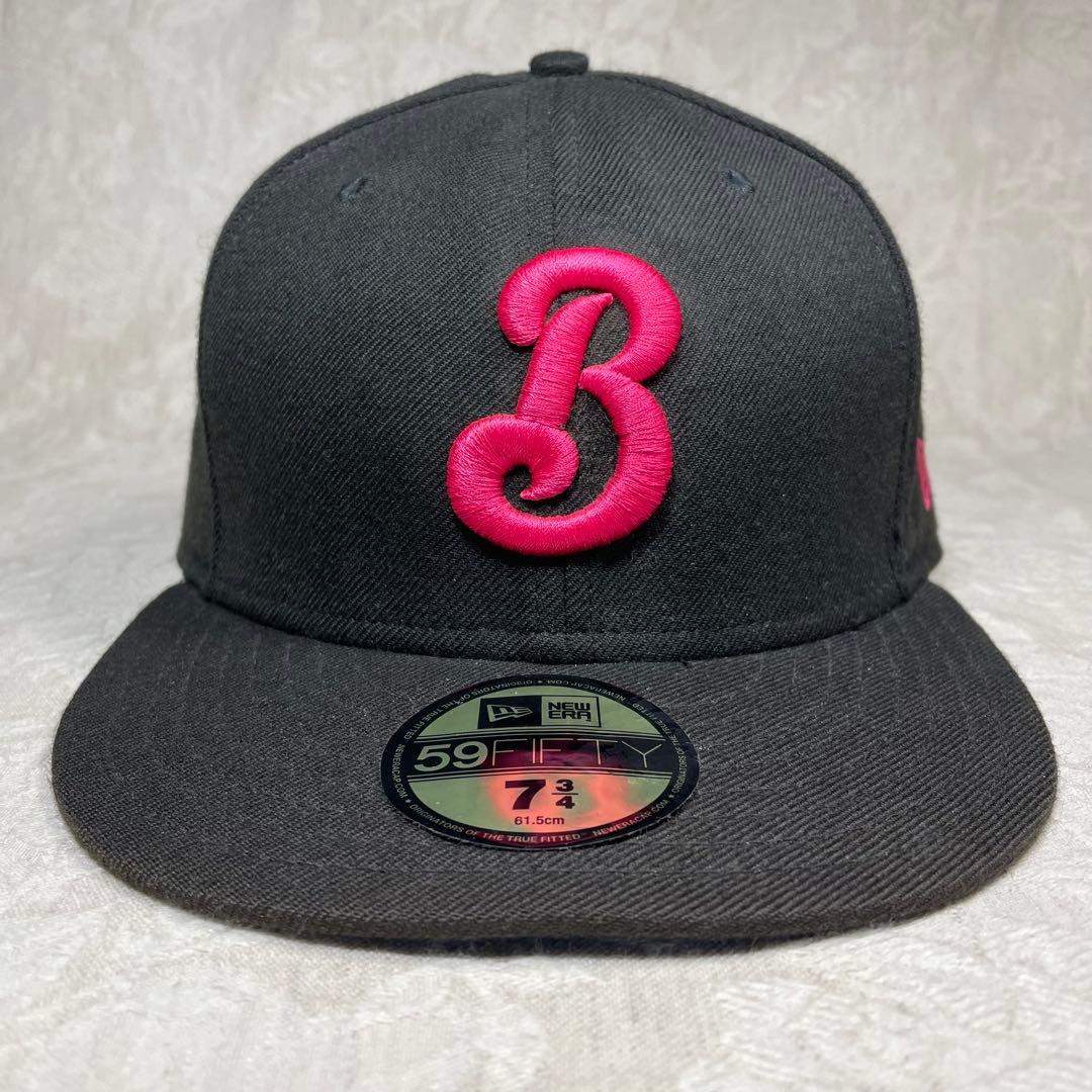 横浜ベイスターズ NEW ERA キャップ 旧ロゴ β ベータ 黒ｘ桃