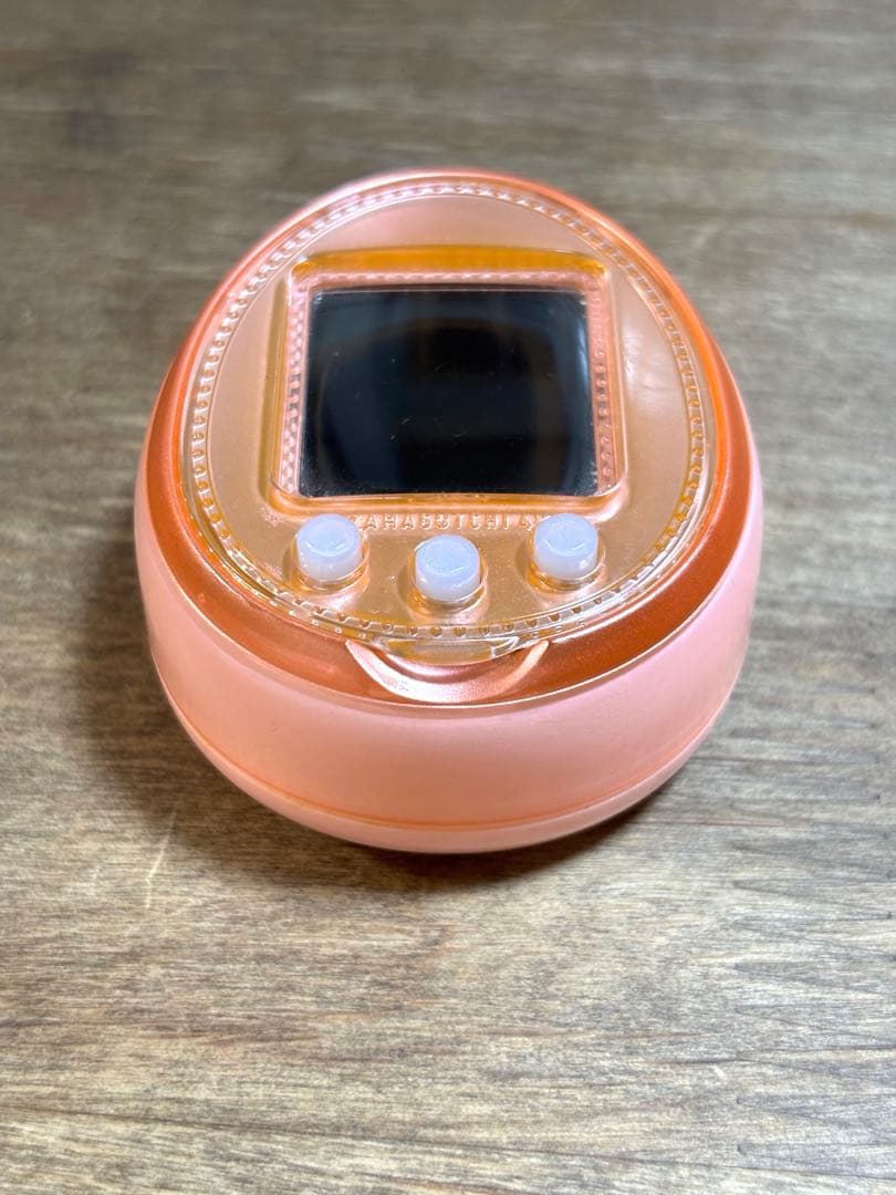 たまごっち4U＋ ピーチオレンジ