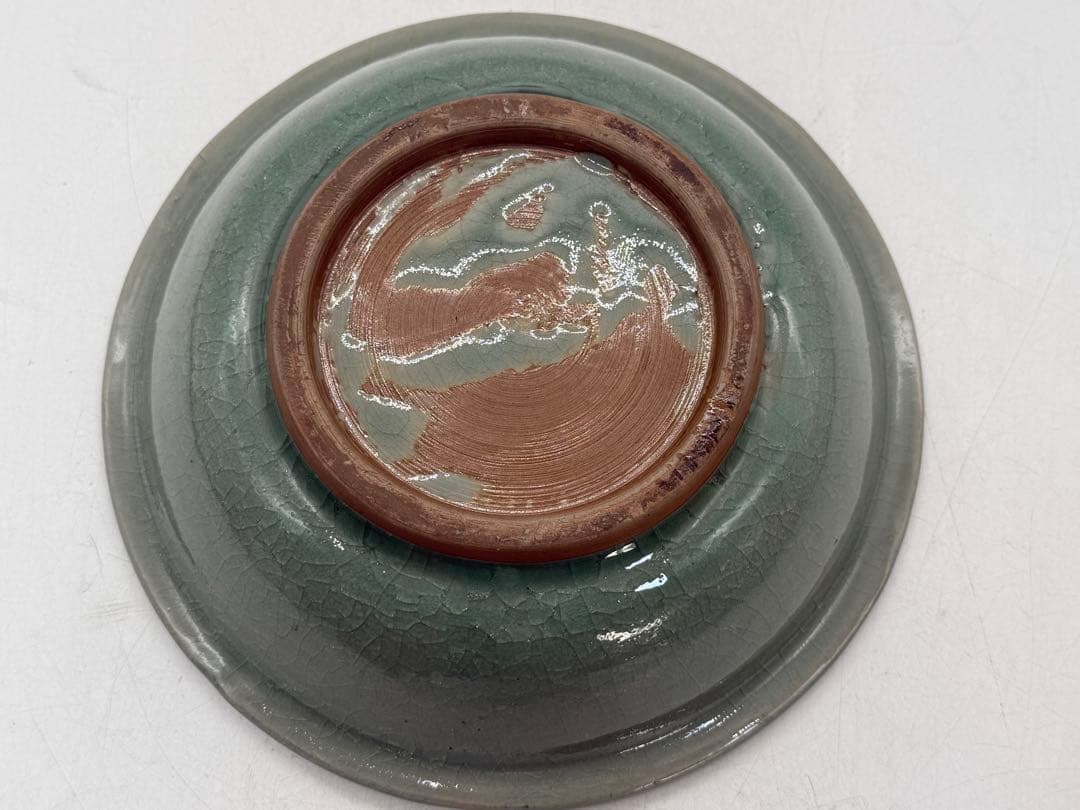 青磁　龍の模様　大皿　送料込み251024