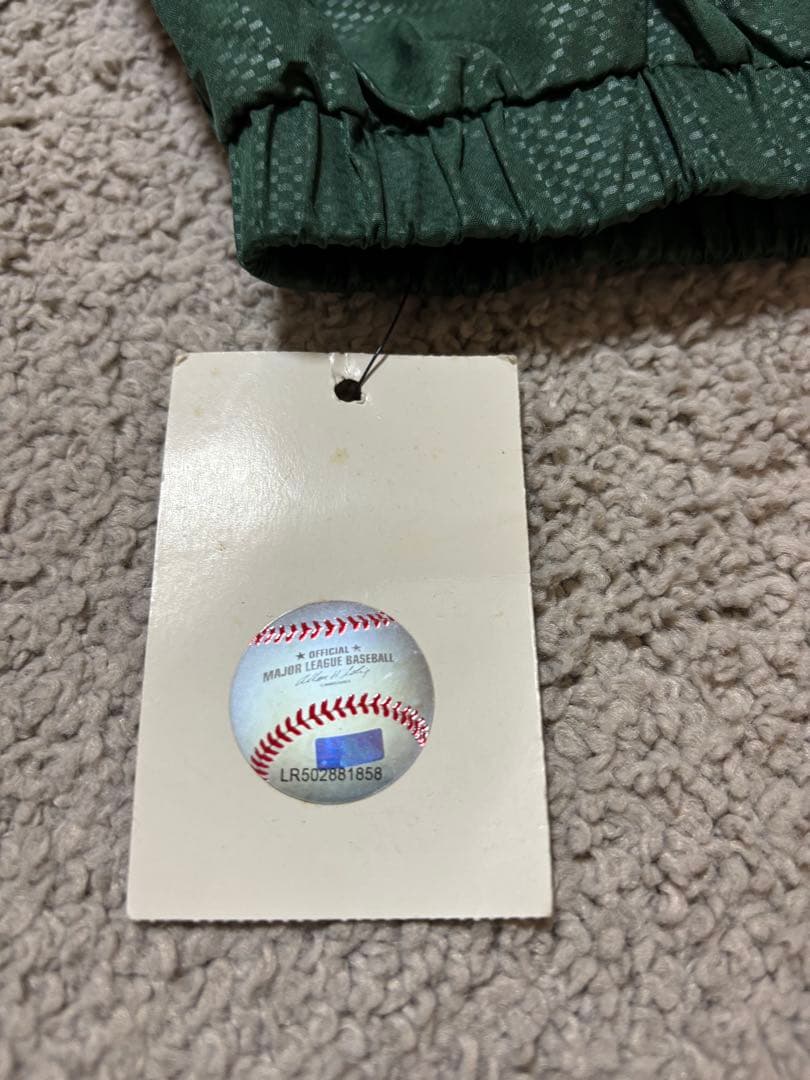 MLB オークランドアスレチックス G-III ナイロンジャケット