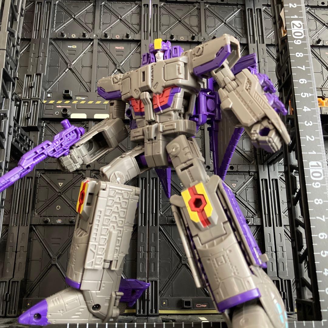 LG-40輸送参謀　アストロトレイン　トランスフォーマー　レジェンズ　LG-40