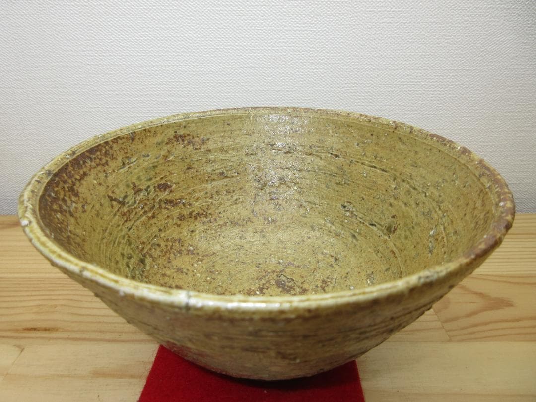 送料込【逢絢亭】茶道具 茶碗 三朝焼 伊羅保茶碗 釘ほり 森田統 森田十雨 共箱