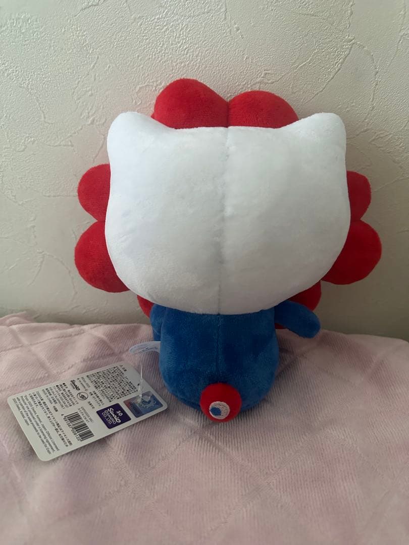 サンリオ　ミャクミャク　なりきりぬいぐるみM キティー