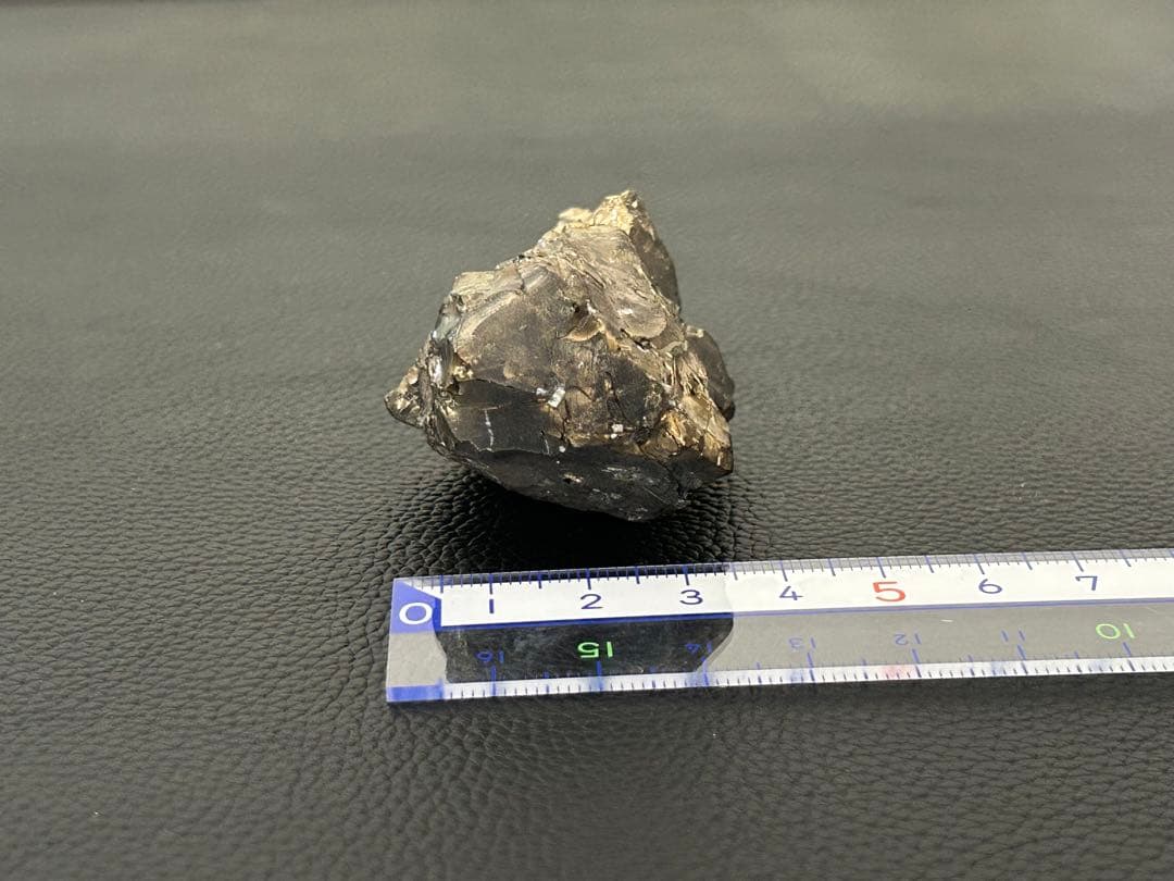 金色に光る-超レア黒曜石