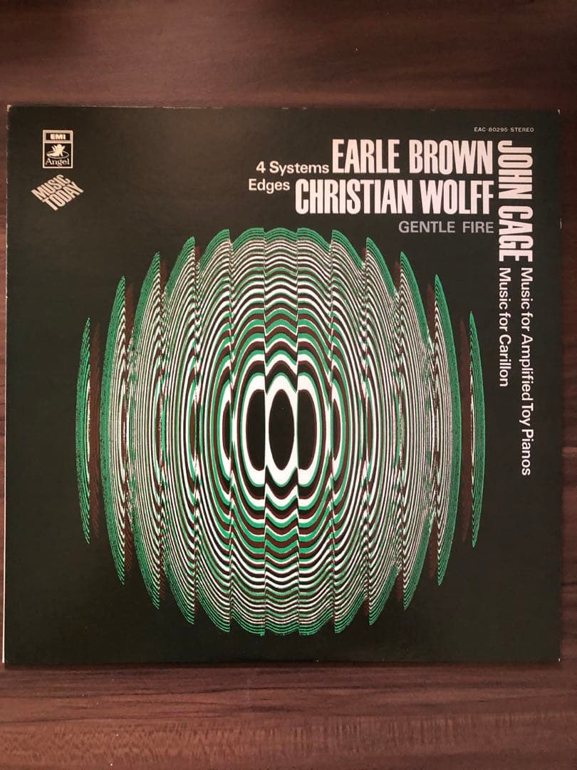 ジョン・ケージ 増幅されたトイピアノの音楽