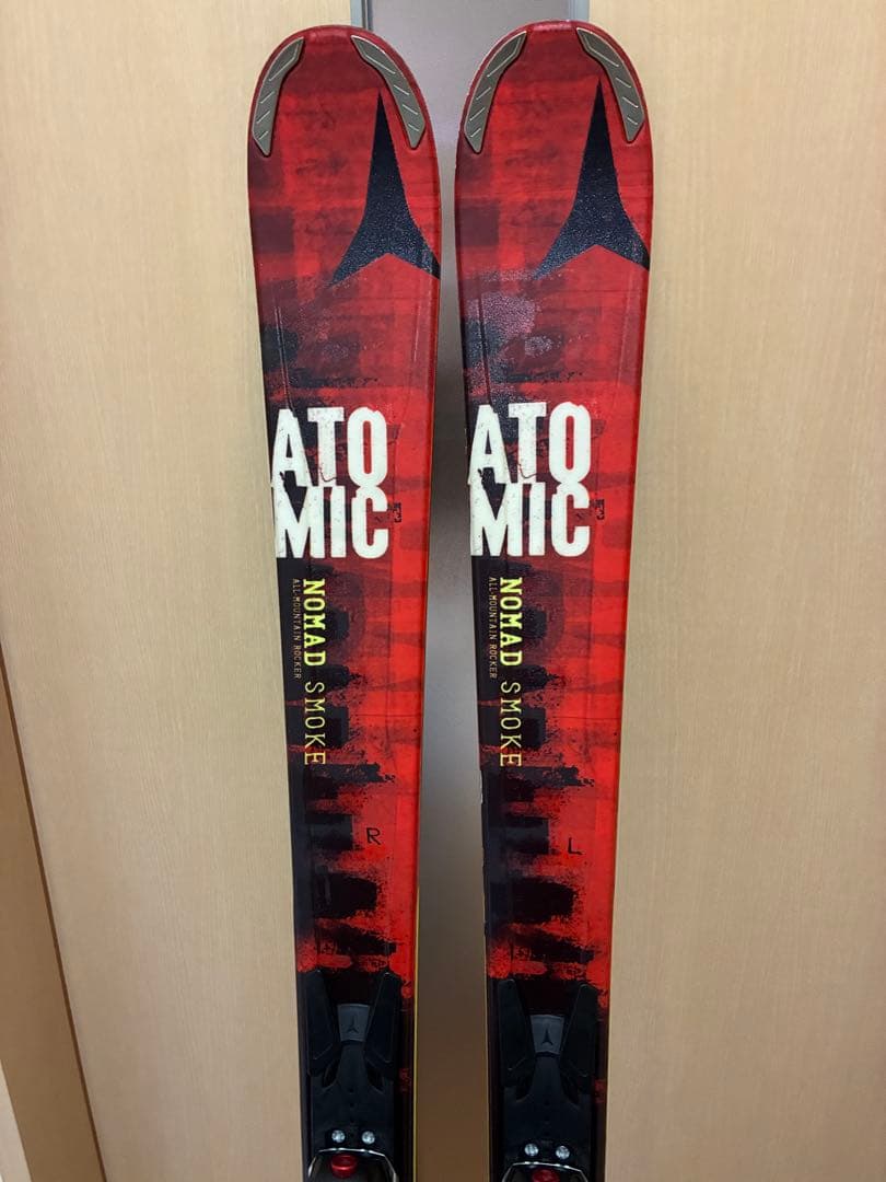 期間限定値下げ！ATOMIC NOMAD SMOKE 157cm