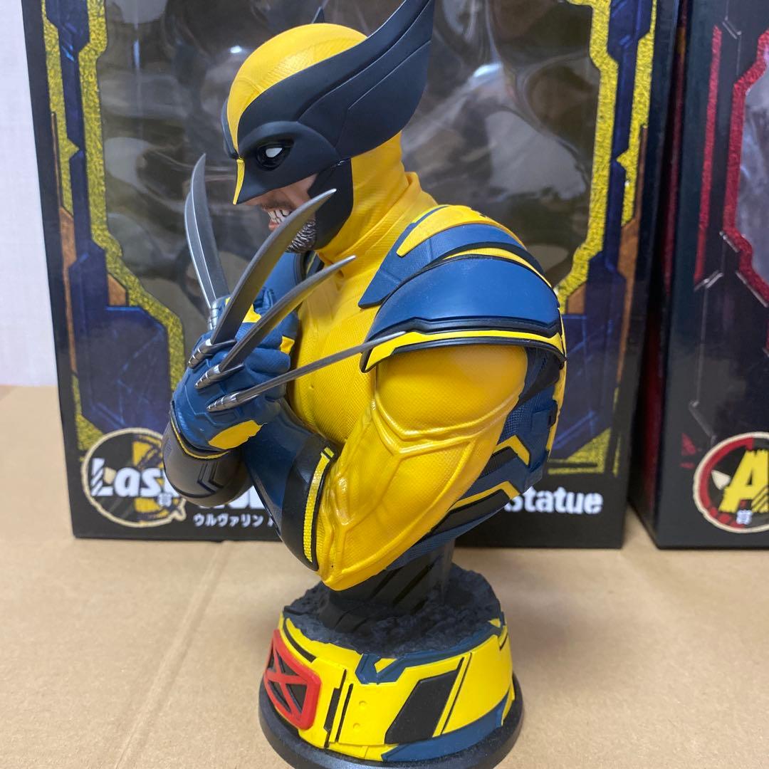 happyくじ　ウルヴァリン　デッドプール スタチュー