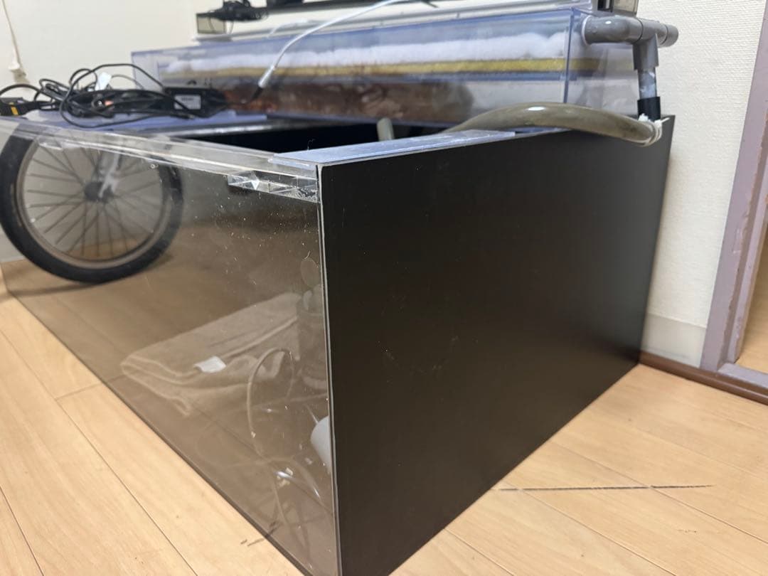 アクリル水槽