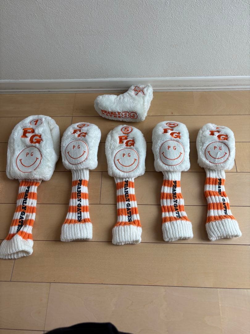 PEARLY GATES キャディバッグ と同色のヘッドカバーのセット