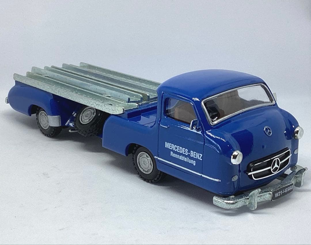 ベンツ　コンラート 1/43 ベンツレーシングトランスポーター ミニカー　レア
