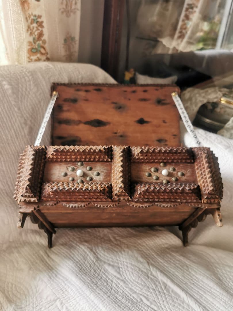 アンティーク トランプアート 木工レース細工ボックス 針箱 フレンチファブリック