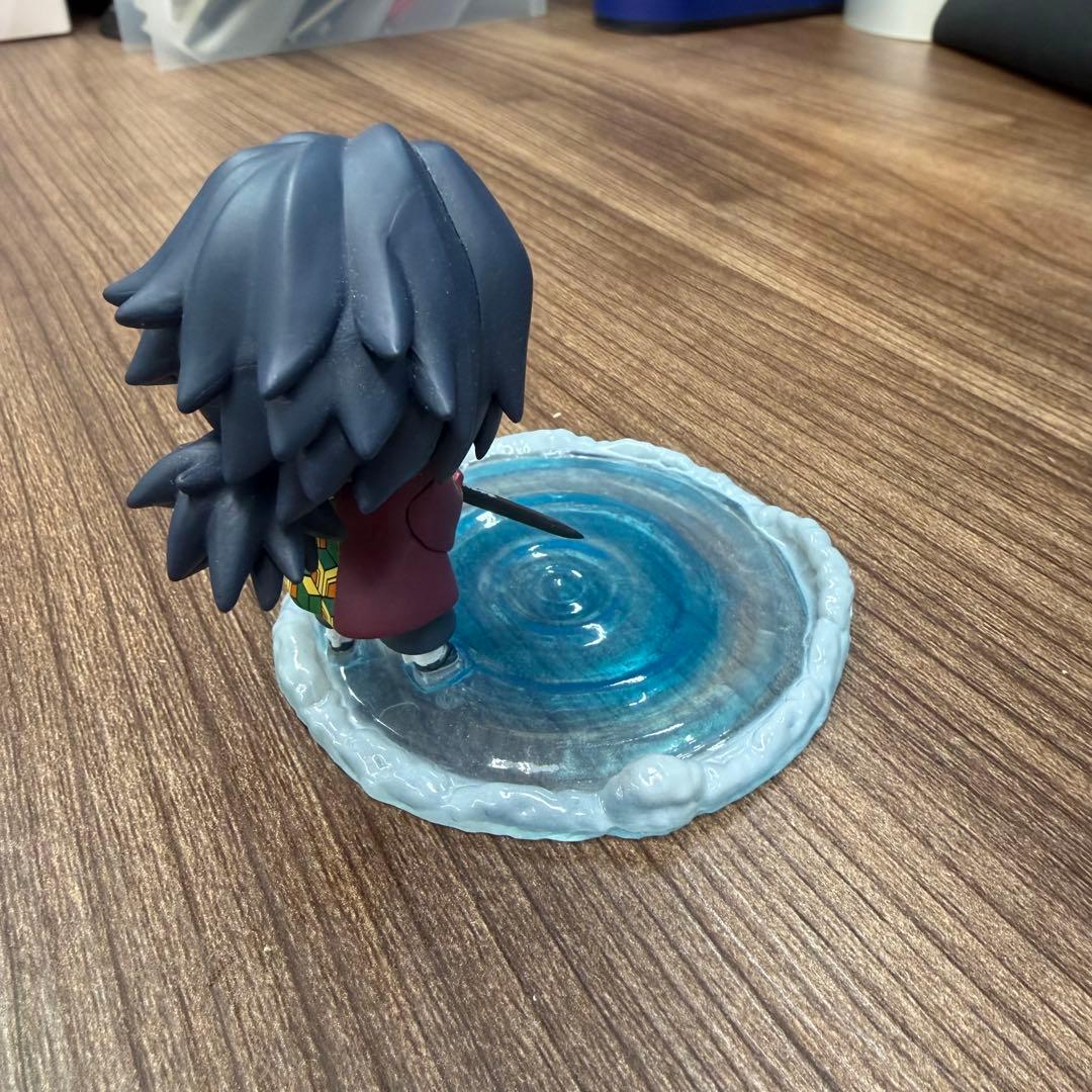 【鬼滅の刃】冨岡義勇 ほーるどフィギュアミニ プライズ ディスプレイ使用品