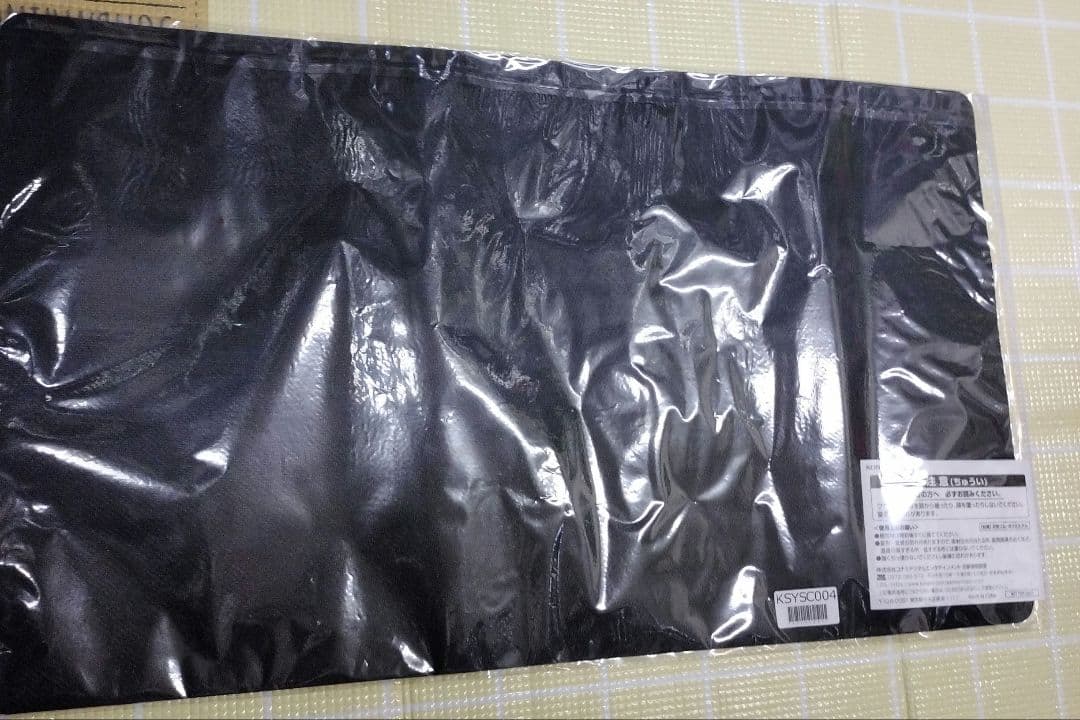 新品未開封　遊戯王 クイーンマドルチェ・ティアラフレース　プレイマット