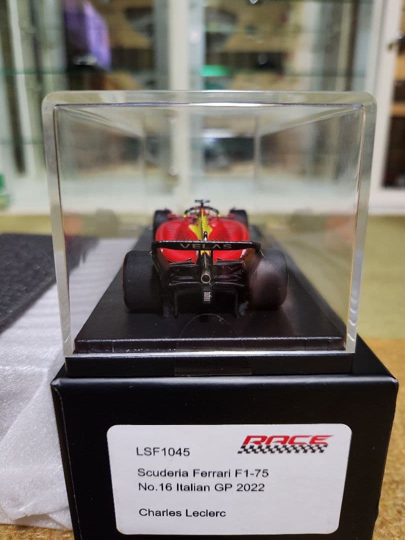 1/43 Looksmart Ferrari F1-75 イタリア 2022