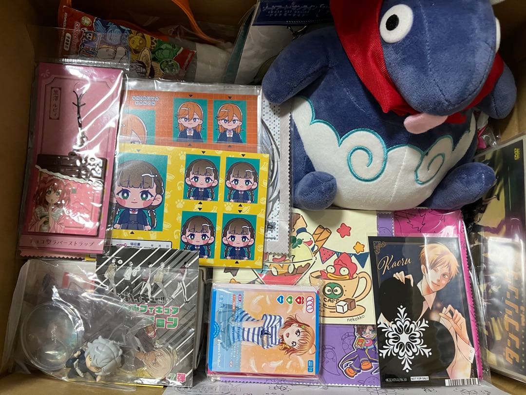 大量　グッズ　まとめ売り　フィギュア　アクリルスタンド　アクスタ　ぬいぐるみ