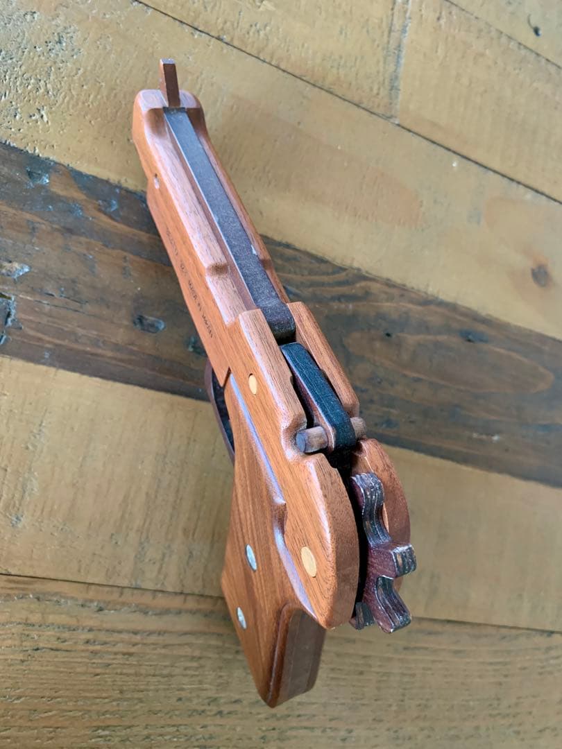 ゴム鉄砲　木製『ベレッタ 92F』　5連射機能 ササキ工芸