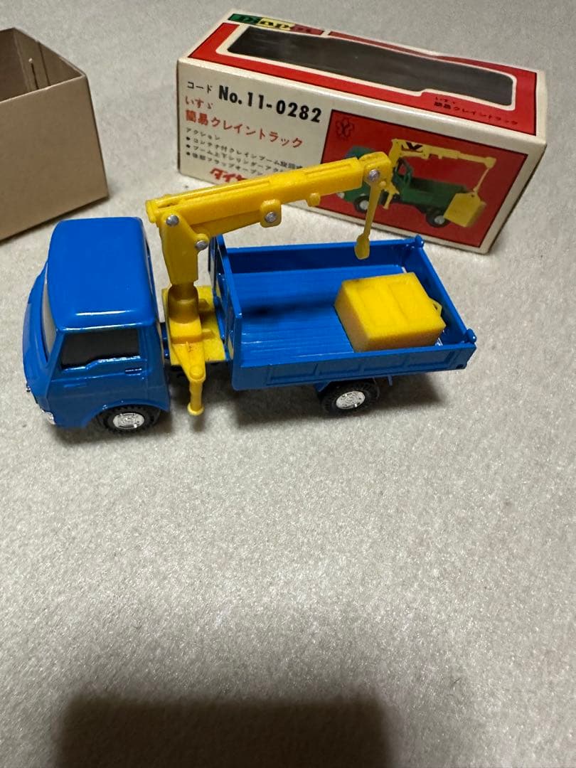 ダイヤペット　いすゞエルフ簡易クレイントラック