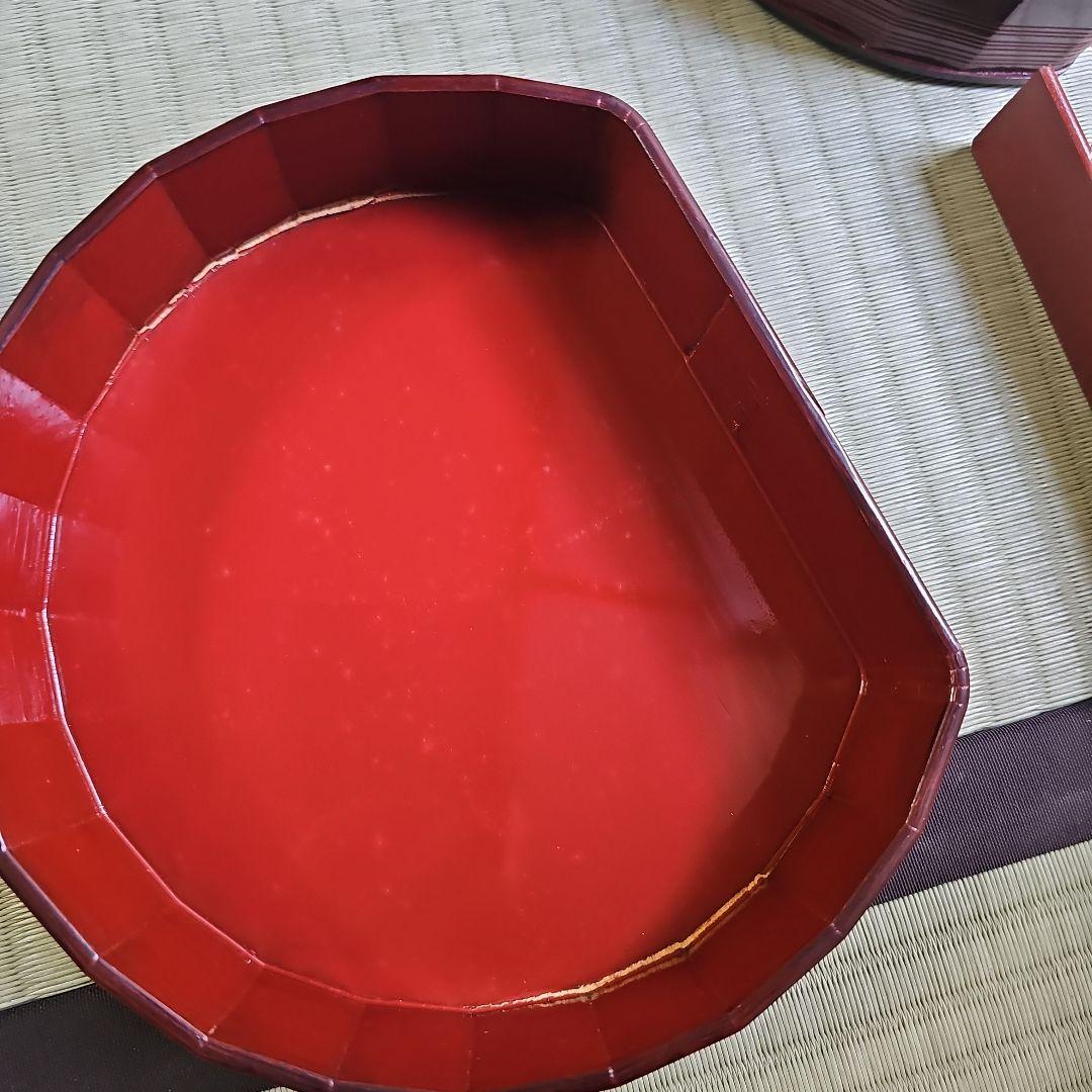 昭和レトロ/1950年代前半物】木製弁当箱 漆塗り弁当箱 仕切付き 大きめ27客